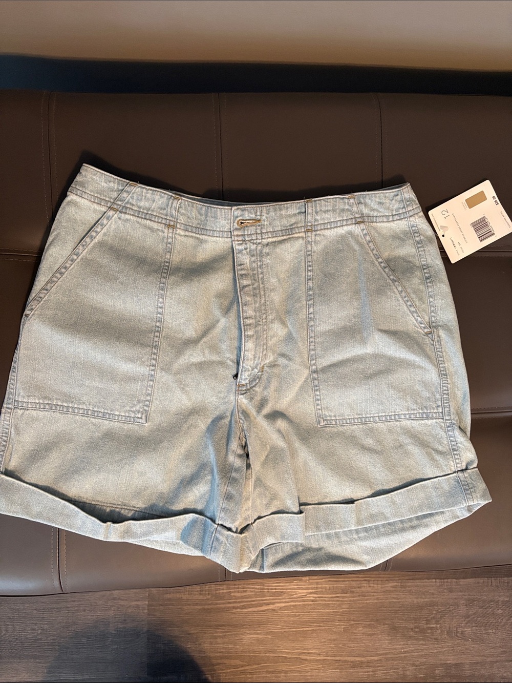 Liz Claiborne Light Blue Denim Patch Pocket Shorts